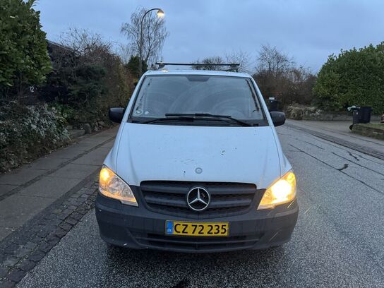 Varebil, MERCEDES-BENZ VITO 110 CDI Kassevogn Lang