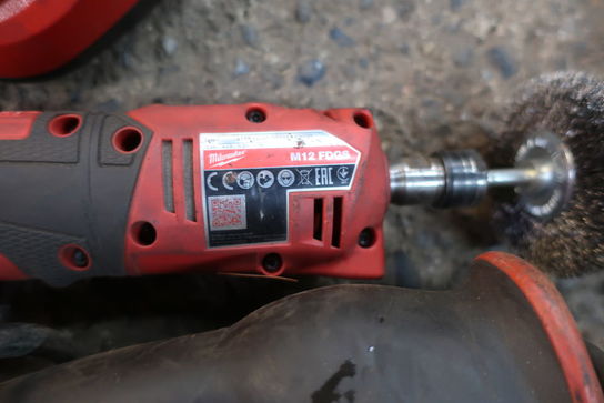 Akku ligesliber MILWAUKEE M12 FDGS, slagboremaskine HILTI ST1800