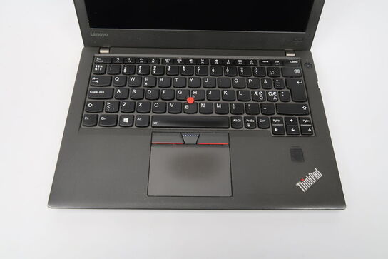 Lenovo ThinkPad X270 i5-6300U 12", 16GB RAM, 256GB SSD, 2.40 GHz. 