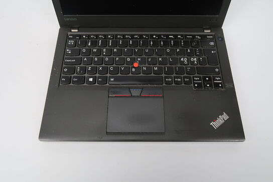 Lenovo ThinkPad X260 i5-6300U 12", 16GB RAM, 256GB SSD, 2.40 GHz. 