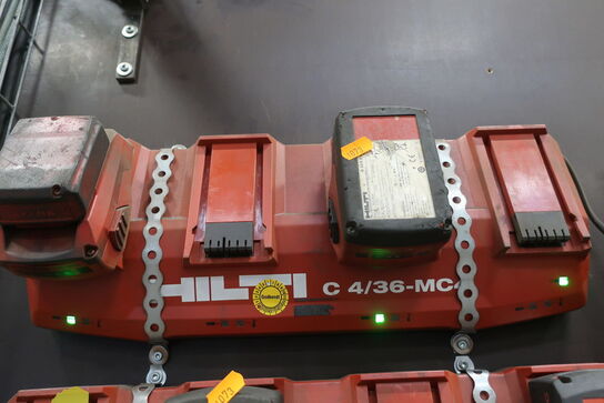 2 stk. ladere HILTI C 4/36-MC4 med 5 stk. batterier