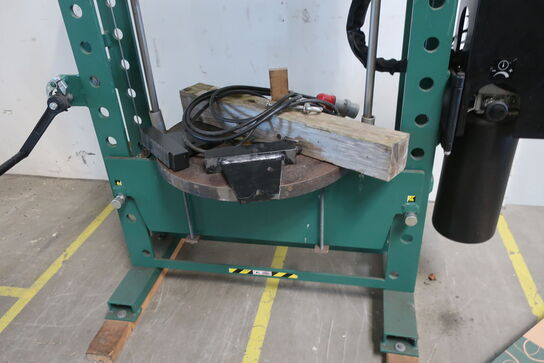 Hydrauliskpresse COMPAC EP40 D G6