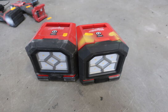 2 stk. akku arbejdslampe MILWAUKEE M18 PAL med batteri