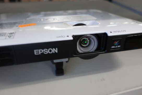 Projektor EPSON EB-1781W