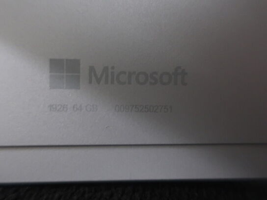 Microsoft Surface Intel 4425Y/4GB/64GB