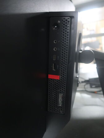 Lenovo ThinkCentre TIO24 Gen 3 Intel i3-8145U/4GB/128GB SSD All-In-One