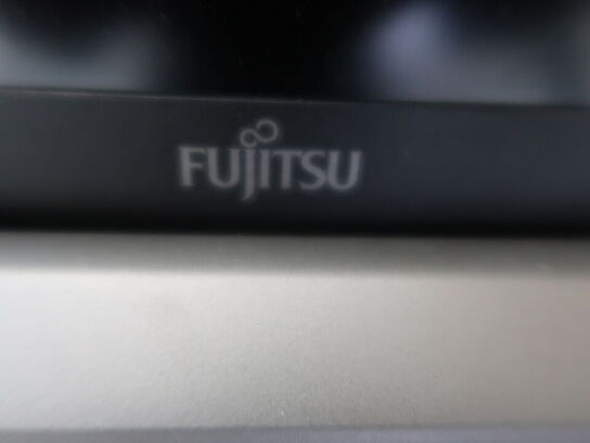 Bærbar PC FUJITSU LifeBook U Intel i5-1135G7/8GB/256GB