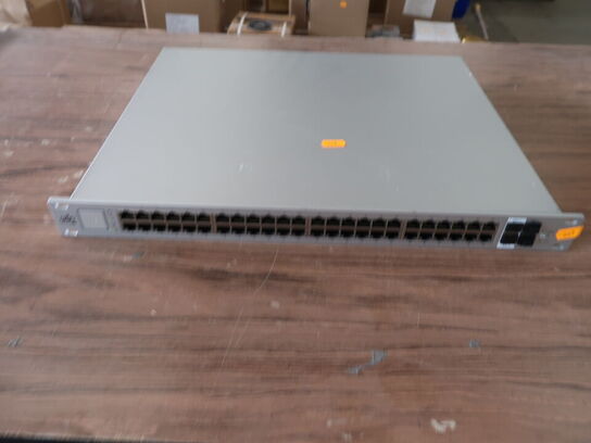 48 ports switch UBIQUITI UniFi