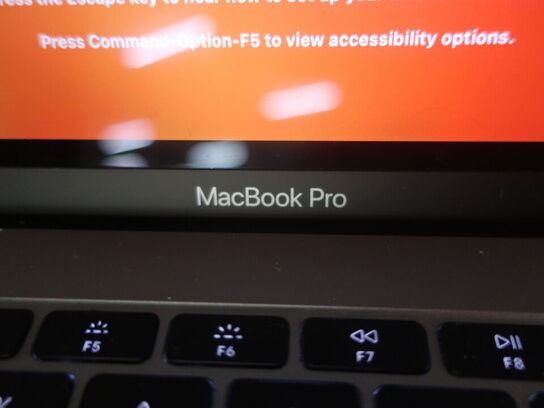 MacBook Pro 2017 i5 dual-core/8GB/128GB NVMe