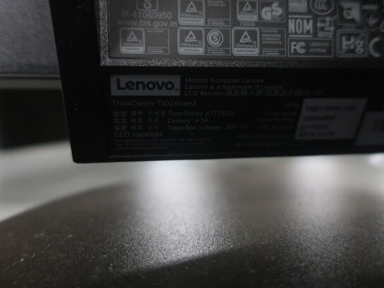 Lenovo ThinkCentre TIO24 Gen 3 Intel i3-8145U/4GB/128GB SSD All-In-One