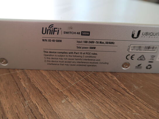 48 ports switch UBIQUITI UniFi