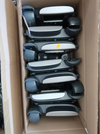 4 ks. IP telefoner CISCO/Siemens + div. headset (se billeder)