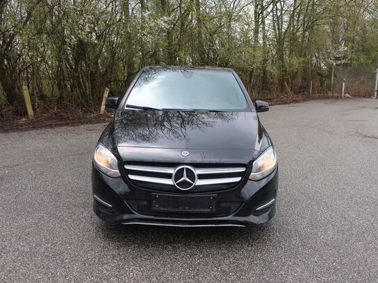 Personbil MERCEDES B-Klasse 200d (momsfri)