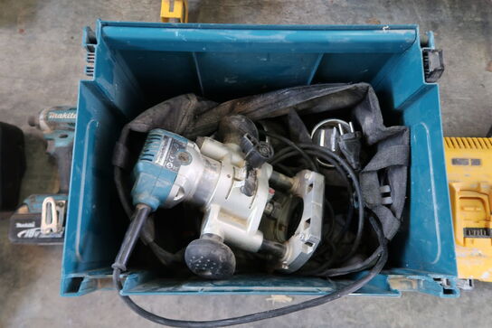 Overfræser, Makita RT0700C