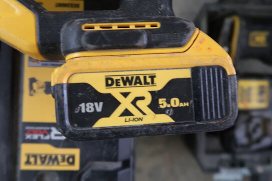 Akku bajonetsav, DeWalt DCS382