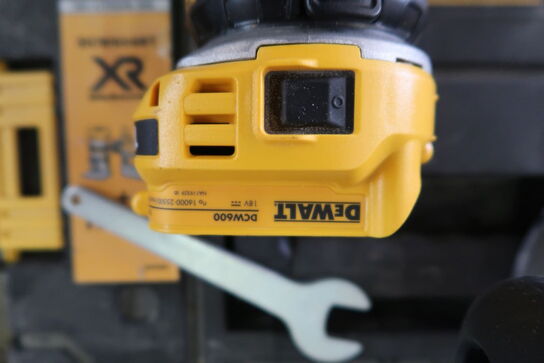 Akku kantfræser, Dewalt DCW600 + diverse udstyr 