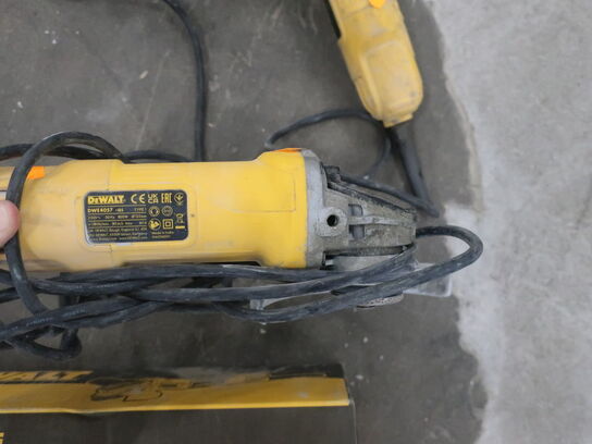 Vinkelslibere DEWALT 220V DWE4057 (3 stk.)