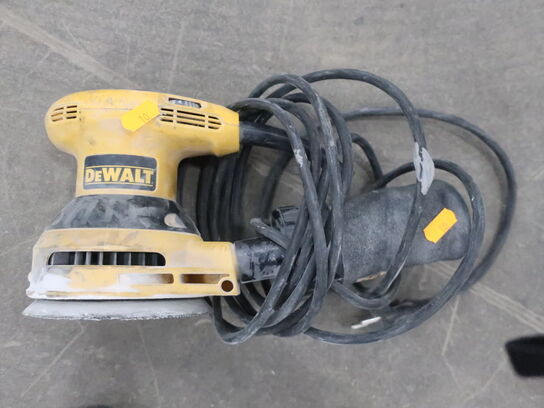 Elværktøj 220V DEWALT sliber D26453 + BOSCH stiksav GST 85P