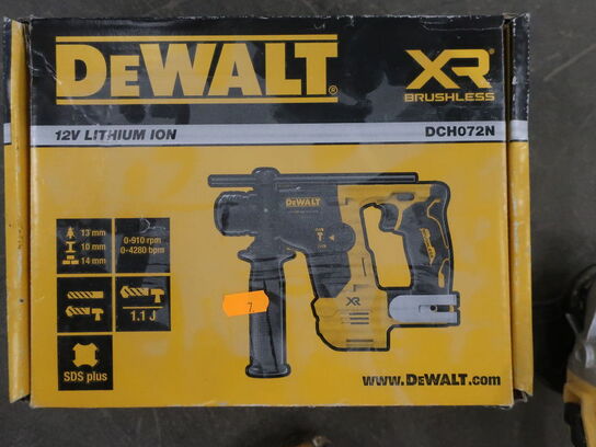 Akkuværktøj DEWALT - Vinkelsliber DCG405 + Hammer DCH072N