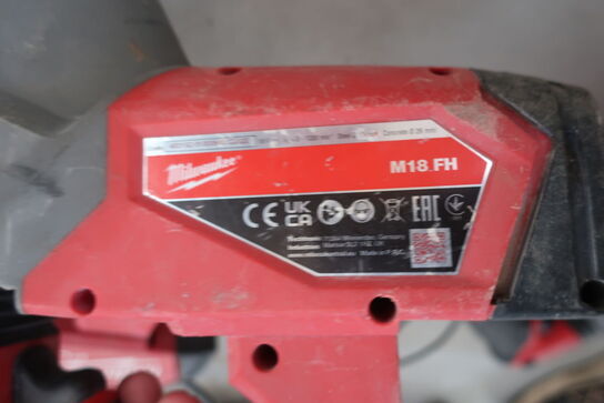 2 stk. akku-borehammer MILWAUKEE M18 FH u. batteri