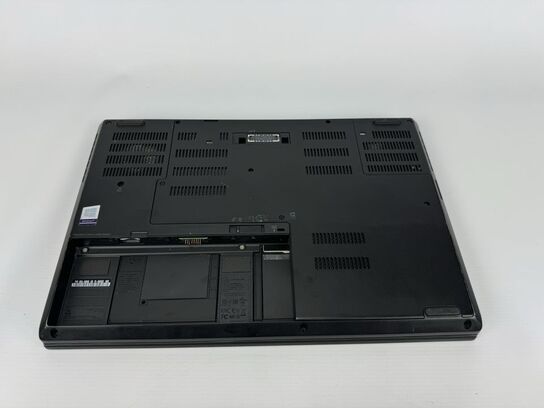 Lenovo ThinkPad P50 i7-6820HQ 15", 32GB RAM, 512GB SSD.