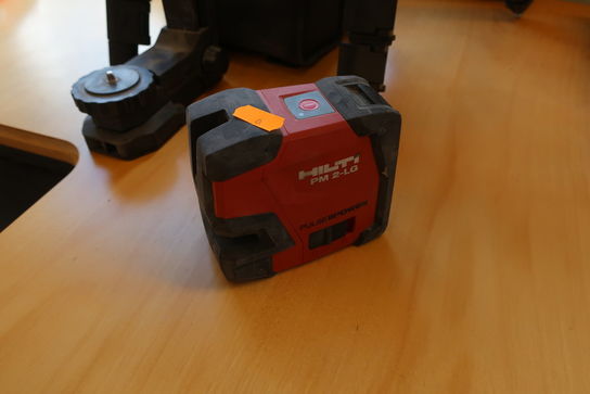 Linjelaser HILTI PM 2-LG med 2 stk. stativer