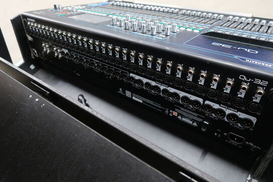 Digital mixerpult ALLEN & HEATH QU32