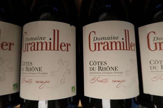 9 stk. Rødvin DOMAINE GRAMILLER Côtes du rhône 2021