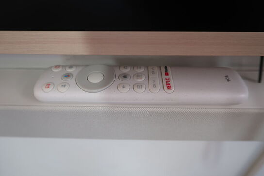 TCL Channel B&O Sound Bar with
Wireless Subwoofer