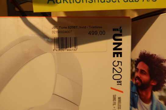 JBL TUNE 520BT - White