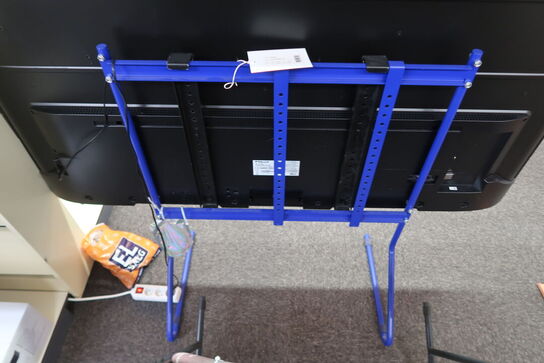Sway, ultra marine | Pedestal