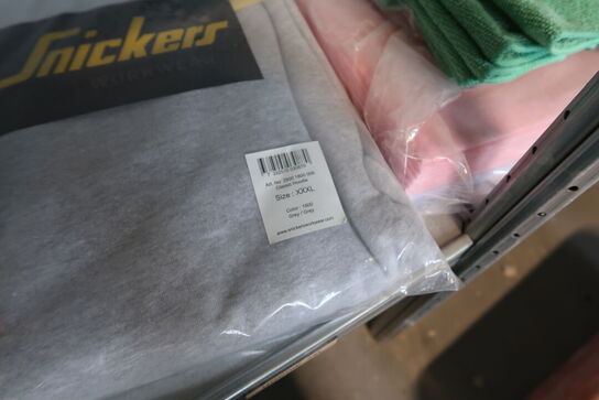 Div. Hoodies SNICKERS