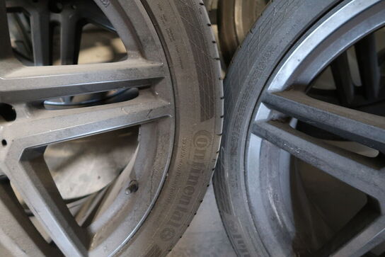 4 stk. alufælge med dæk CONTINENTAL 255/40R20VXL