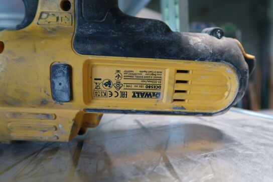Akku fugepistol DEWALT samt stiksav