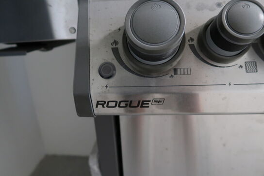 Gasgrill NAPOLEON Rogue SE