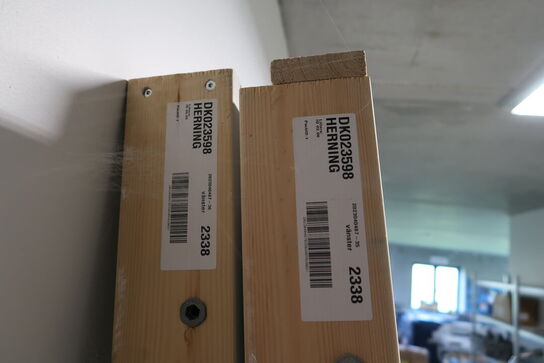 2 stk. døre DK023598 HERNING