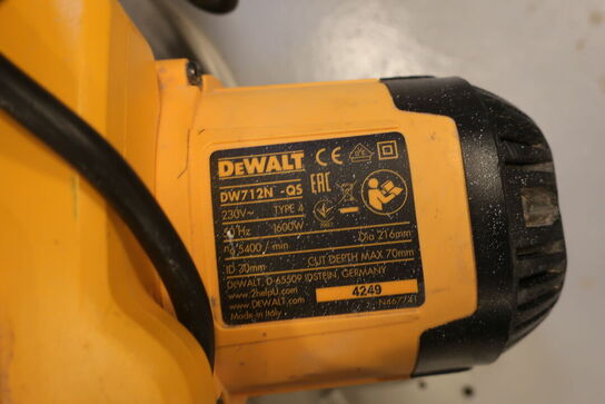 Kap-/geringssav DEWALT DW712N-QS