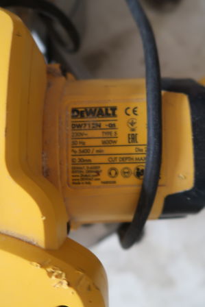 Kap/geringssav DEWALT DW712N