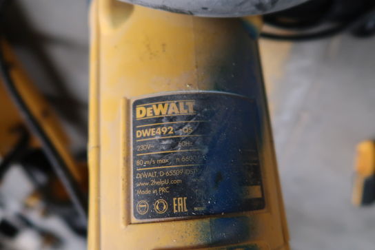 Vinkelsliber DEWALT DW492 samt fugemaskine DEWALT