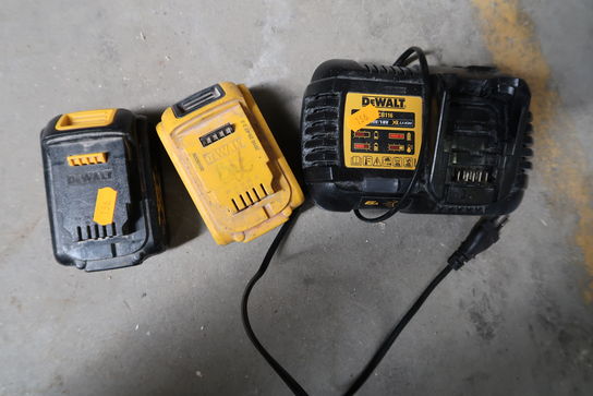 Oplader med 2 stk. batteri DEWALT