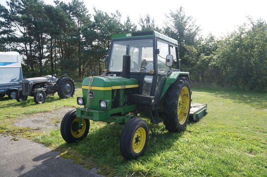 Traktor, JOHN DEERE 1130