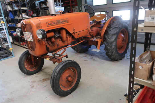 Traktor ALLIS-CHALMERS F-272