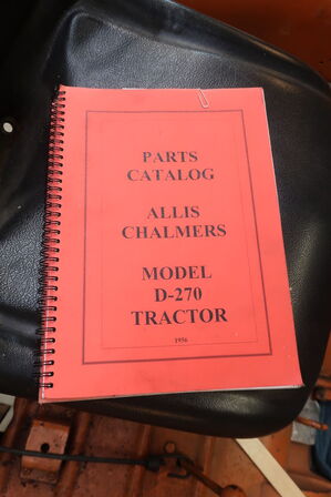 Traktor ALLIS-CHALMERS D-270