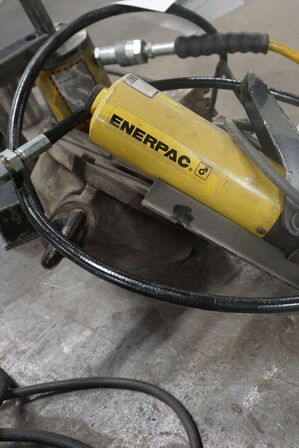 Maskin donkraft, ENERPAC PA 133 