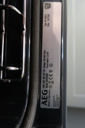 AEG BHP6200B indbygningsovn med pyrolyse