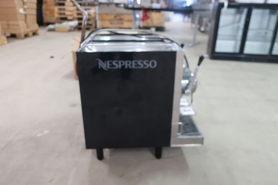 Kaffemaskine NESPRESSO Aguila AG220