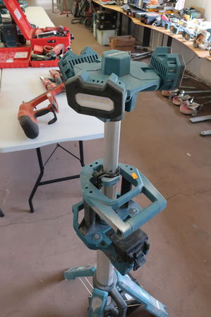 Arbejdslampe MAKITA DML814