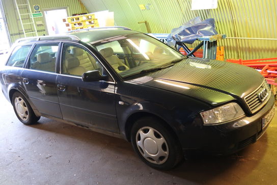 Personbil AUDI A6 2,4 AVANT