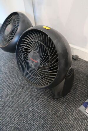 2 stk. Ventilatorer HONEYWELL