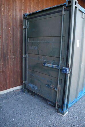 Container
